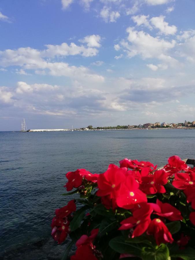 Aloha Appartamento Giardini Naxos
